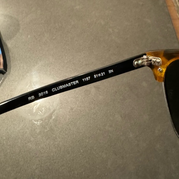Ray-Ban Clubmaster Sunglasses - Picture 3 of 6